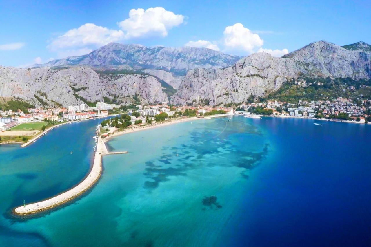 Apartments & Restaurant Galeb Marusici  Kültér fotó